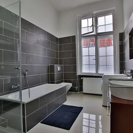 Coco-Apartment-Romeo-Fuer-Bis-Zu-4-Personen 뤼베크